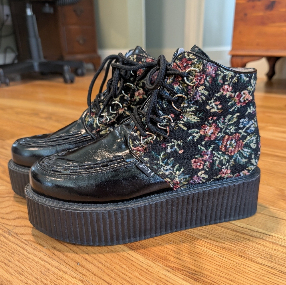 RoseG women's Chukka fashion boot size 9